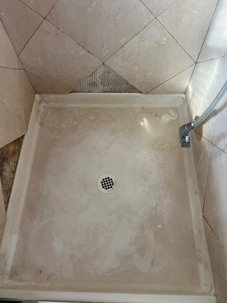 VALS_CLEANING-SERVICES-1-BEFORE